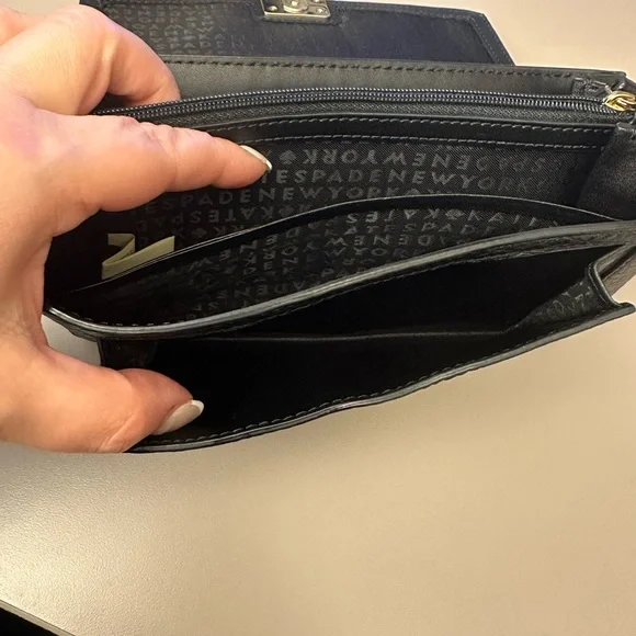 Kate Spade large black pebbled leather wallet with snap closure - Picture 5 of 7